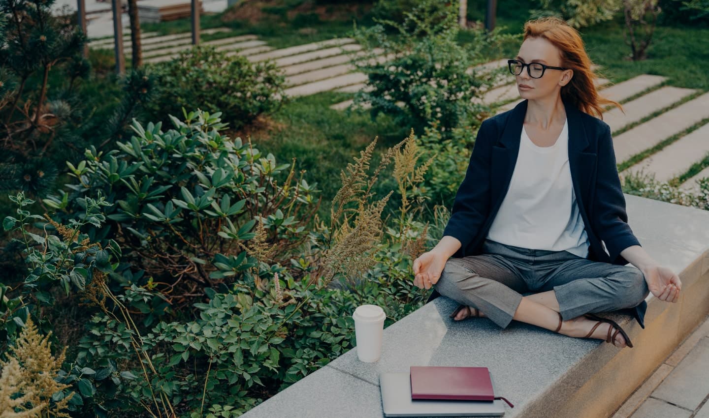CORPPORATE WELLNESS_00_cover-min.jpg