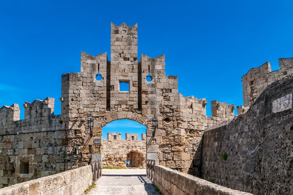 RHODES KNIGHTS QUEST_02_1200px-min.jpg