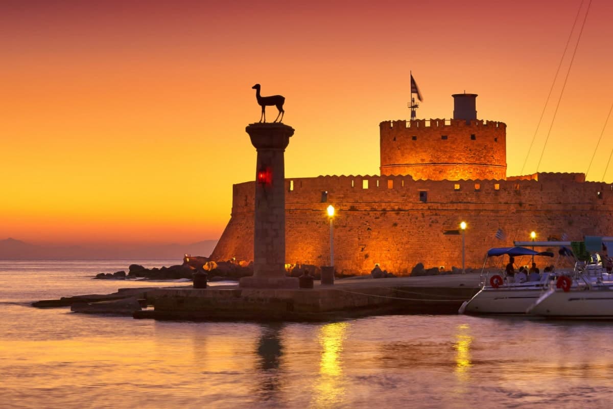 RHODES KNIGHTS QUEST_06_1200px-min.jpg