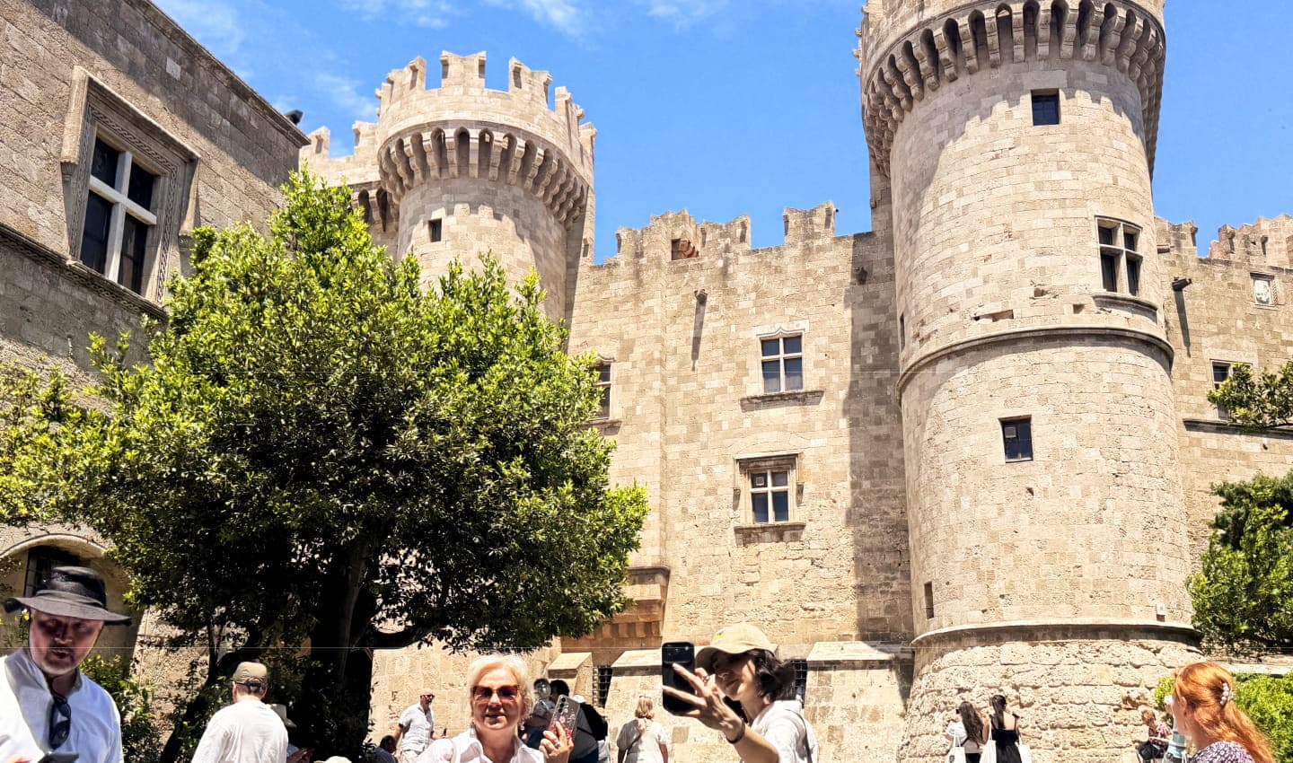 RHODES KNIGHTS QUEST-01.jpg